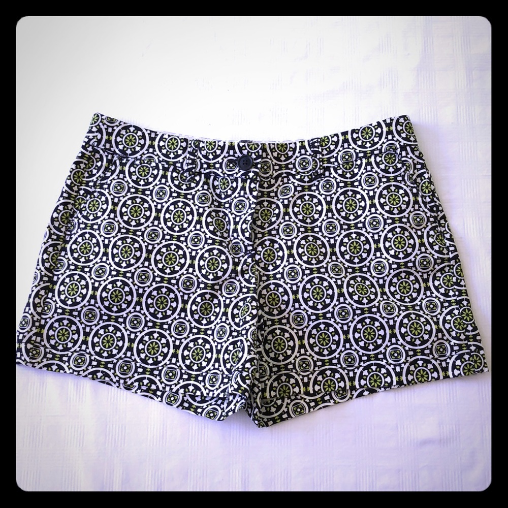 Patterned Crown and Ivey shorts. 8P